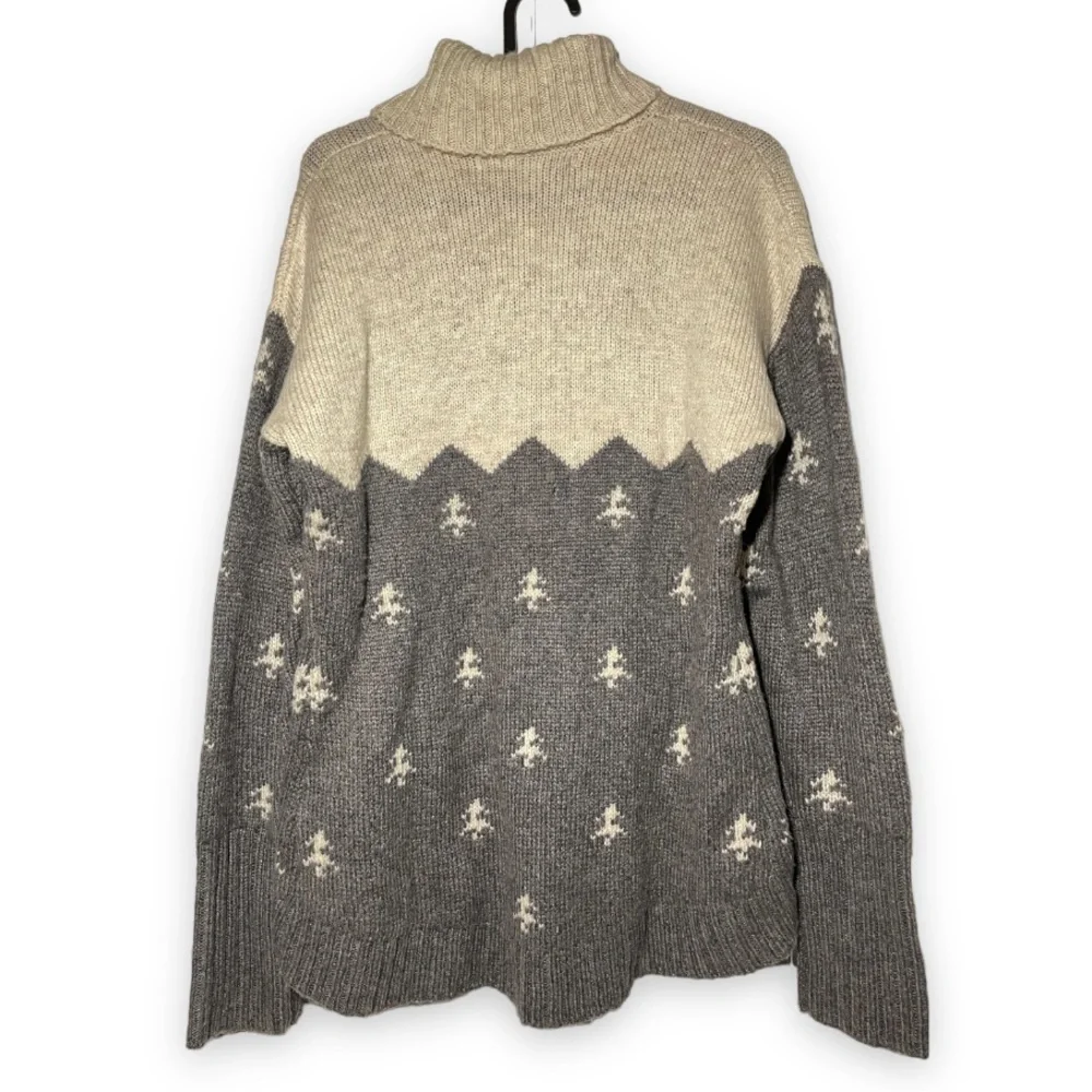 VINTAGE Woolrich Nordic Turtleneck Sweater size M